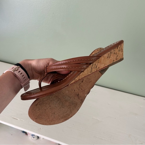 Bernardo Miami Brown Leather Strappy Knotted Sandals with Mini Heel - Picture 5 of 8